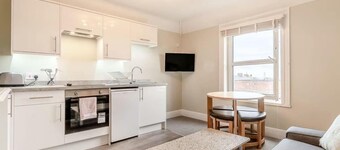 Apartment 5 - Beverley House