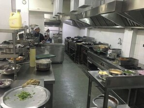 Restaurant - The Hotel Am Bliss (Gurugram)