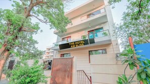 Exterior - The Hotel Am Bliss (Gurugram)