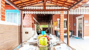 Family Chalet | Outdoor dining - Casa charmosa na Praia do Cupe CUPE01 (Ipojuca)