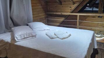 Ferros/tábuas de passar roupa, Wi-Fi, roupa de cama