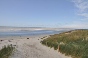 Vlak bij het strand