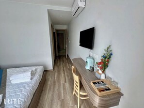 Blendingsgardiner, lydisolert og wi-fi (inkludert)