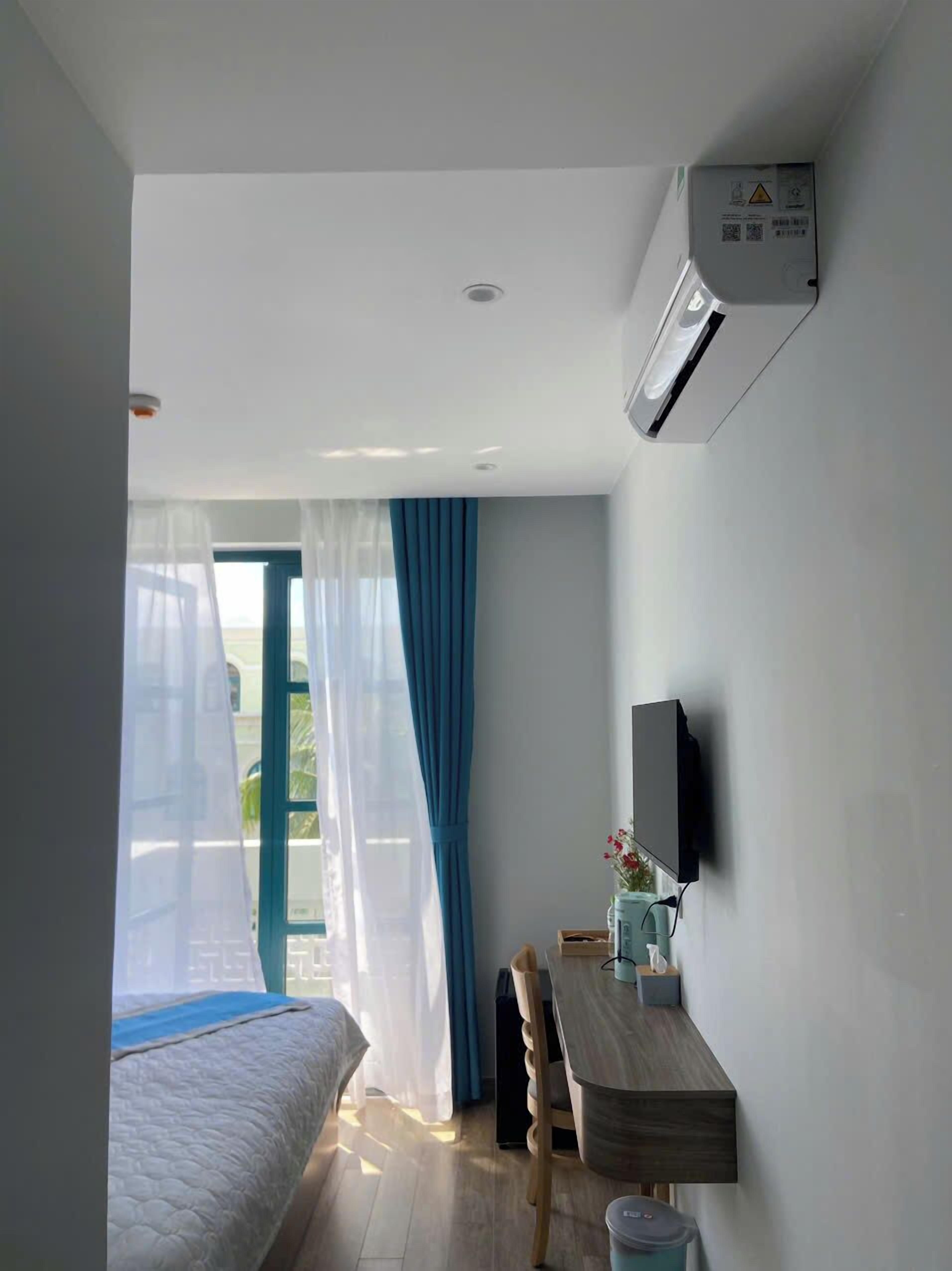 Doppia Deluxe, balcone, vista città | Tende oscuranti, insonorizzazione, Wi-Fi gratuito