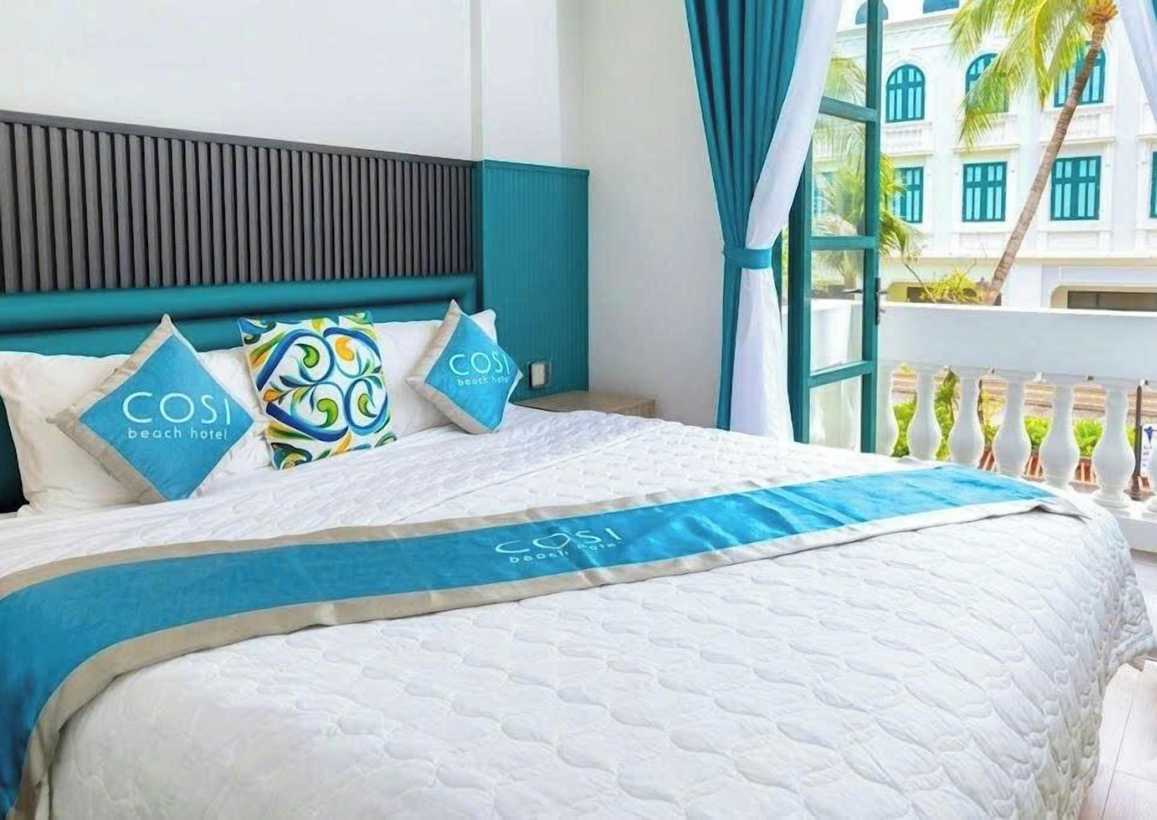 Dobbeltrom – deluxe, balkong | Blendingsgardiner, lydisolert og wi-fi (inkludert)