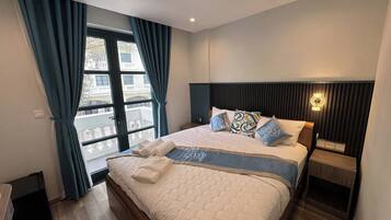 Verdunkelungsvorhänge, schallisolierte Zimmer, kostenloses WLAN