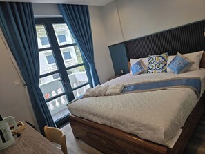 Verdunkelungsvorhänge, schallisolierte Zimmer, kostenloses WLAN