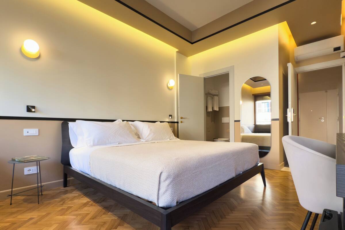 Deluxe Quadruple Room, Private Bathroom, City View