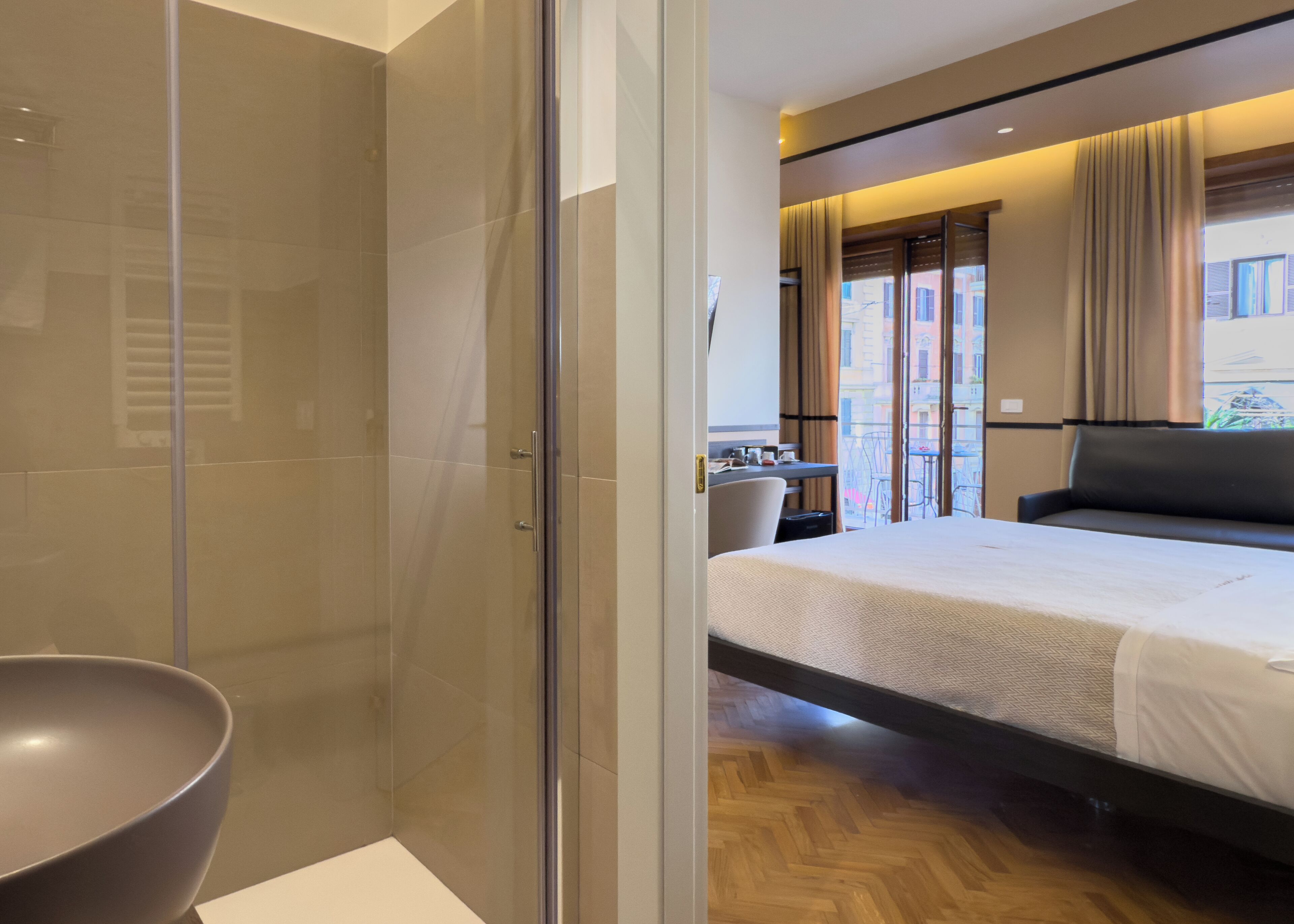 Habitación cuádruple Deluxe, baño privado, vistas a la ciudad