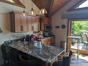 Microwave, oven, coffee/tea maker, blender