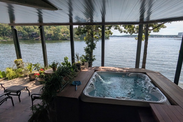 Bain à remous extérieur