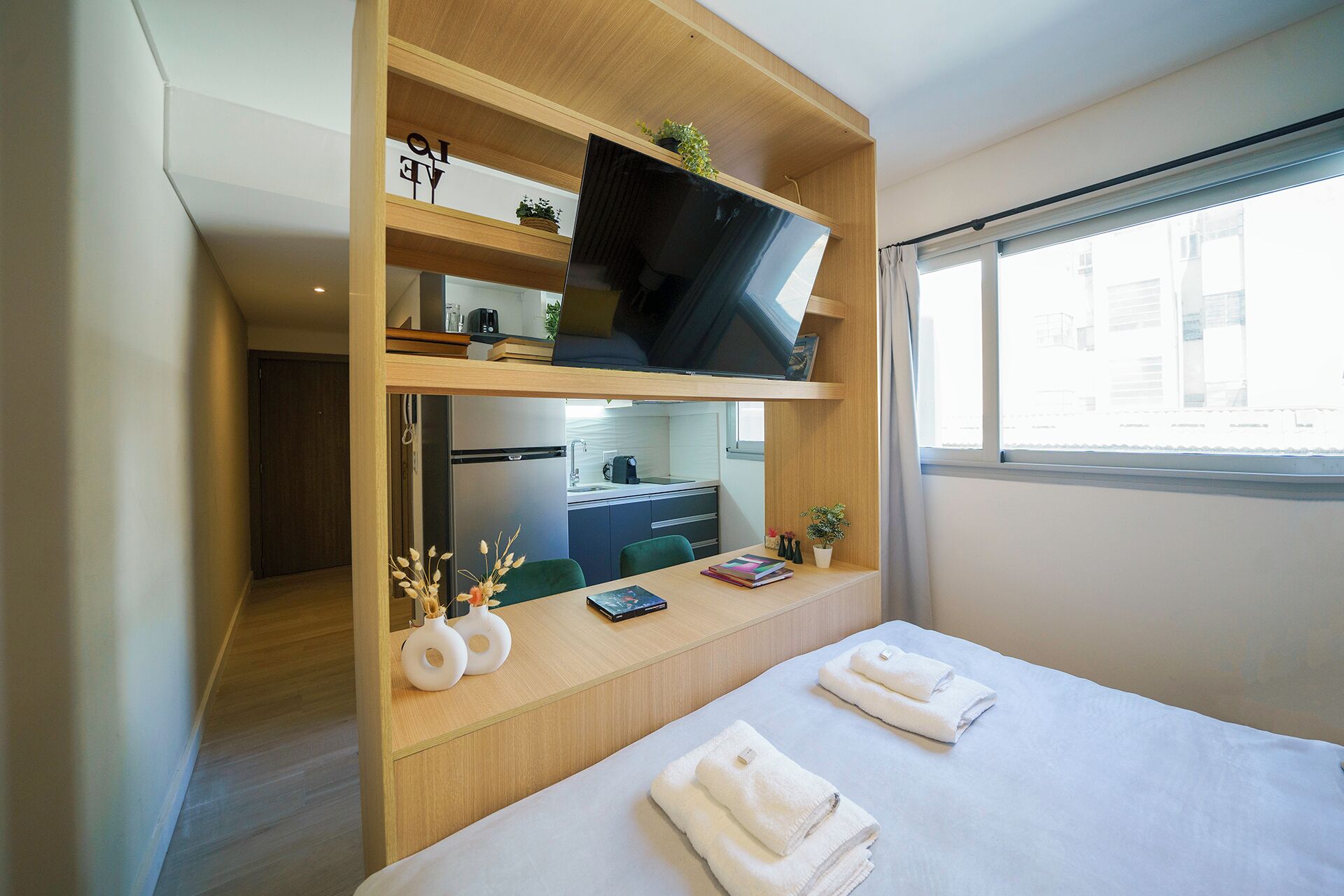 Deluxe Apartment, City View