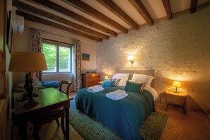 Deluxe House, Patio, Garden View | Desk, soundproofing, free WiFi - Closerie de La salière (Le Controis en Sologne)