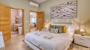 Desk, iron/ironing board, travel cot, WiFi
