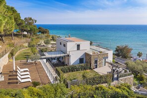 Exterior - The Mistral (Santo Stefano al Mare)