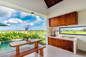 Luxury Suite, 1 King Bed, Private Pool, Garden View | Outdoor dining - Svadharma Bali Villa (Celuk)