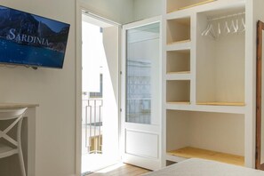 Dundyner, senge med topmadrasser, gratis produkter i minibaren