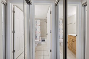 Condo, Multiple Beds, Kitchen, Garden View (Fair Seas Clipper) | Bathroom | Towels - Fair Seas Clipper - Pet Friendly and Near Beach (St. Augustine)