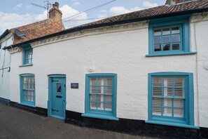 Exterior - Ella's Cottage - sleeps 4 guests  in 2 bedrooms (Wells-next-the-Sea)