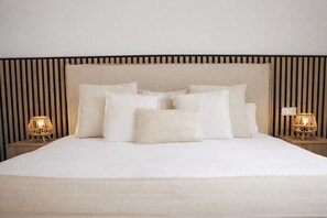 4 habitaciones, tabla de planchar con plancha, wifi y ropa de cama 
