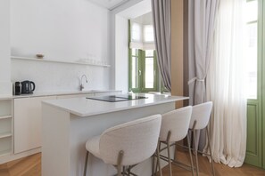 Living area - Ogigou Suite (Athens)