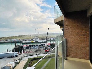 Apartment | Balkon