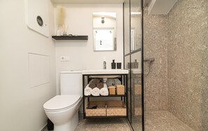 Bathroom - Charming 1-bedroom apartment in vibrant Vilnius city oldtown (Vilnius)