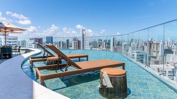 Deluxe Studio | Pool | Outdoor pool - Design e conforto em Boa Viagem - GAM703 (Recife)