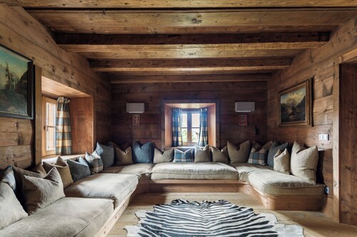 Luxury Chalet with Private Sauna and Gym