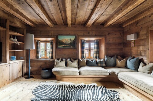 Luxury Chalet with Private Sauna and Gym