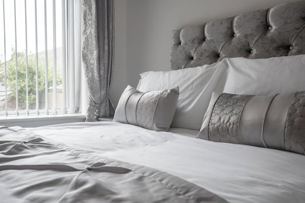 Luxury Double Room | Iron/ironing board, free WiFi - The Gabels by Cherish Lewis (Blackpool)