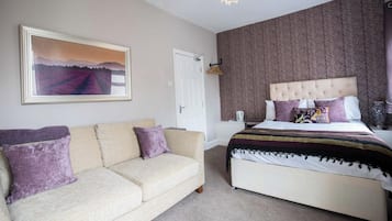 Classic Studio Suite | Iron/ironing board, free WiFi
