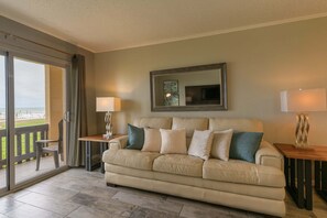 TV - NEW! Tiki 128 - Spacious Ocean View 1BR Condo Sleeps 6 (South Padre Island)
