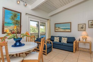 TV, books - NEW! Tiki 208 - 1BR Condo With Balcony and Smart TV (South Padre Island)
