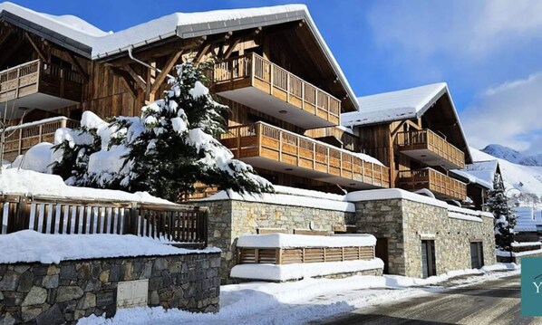 Exterior - Apartment in French Alps With Mountain Views (Saint-Sorlin-d'Arves)