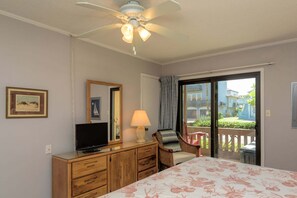 1 bedroom, WiFi, bed sheets - NEW! Tiki 142 - 1BR Condo with King Bed Close to Beach (South Padre Island)