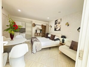 12 slaapkamers, wifi, beddengoed