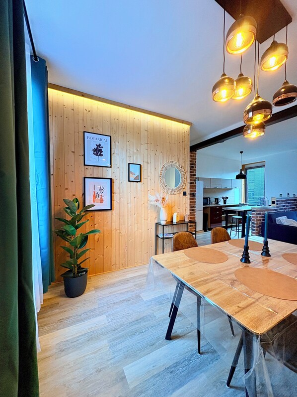 Dining - Bright loft-style duplex 6 people Dunkirk (Coudekerque-Branche)