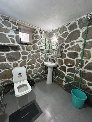 Dusche, Seife, Toilettenpapier