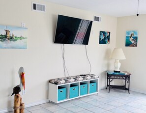 Interior - 2-bedroom condo on SPI with AC, views of the Gulf and steps to the beach access (South Padre Island)