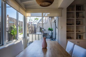Interior - MOT Rentals + Pacheco de Melo - Stylished Terraced Apt in Recoleta (Buenos Aires)