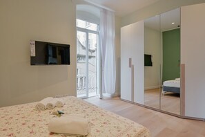 Iron/ironing board - GuestHost - Cozy 59mq apartment, perfect for 4 people, located on the first floor of a building without a lift (stairs to access it).The property is located in a well-served residential neighborhood, adjacent to the Historic Center.The Central Station, r (La Spezia)