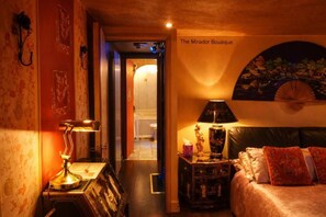 Japanese-style Double Room, Courtyard View | Iron/ironing board, free WiFi