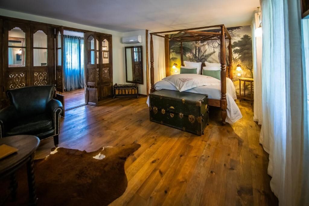 Suite, vista al parque | Tabla de planchar con plancha y wifi gratis 