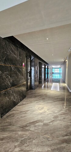 Skyline Stay Apartment