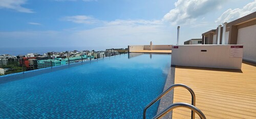 Skyline Stay Apartment