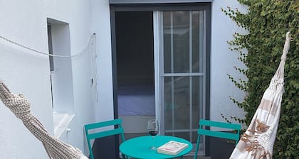 Modern room: everything nearby! Explore the sea, the trails, the lagoons and the thermal baths.