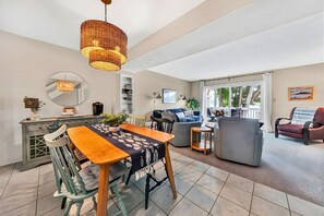 Living area - Moneta Gem: Modern 3BR Townhome w/ Lake Access & Serene Views (Moneta)