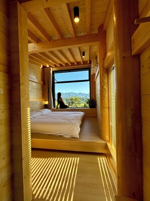 1 bedroom, WiFi, bed sheets - Hilltop Cabin near Simatai Great Wall & Jinshanling Great Wall, Gubei Water Town (Beijing)