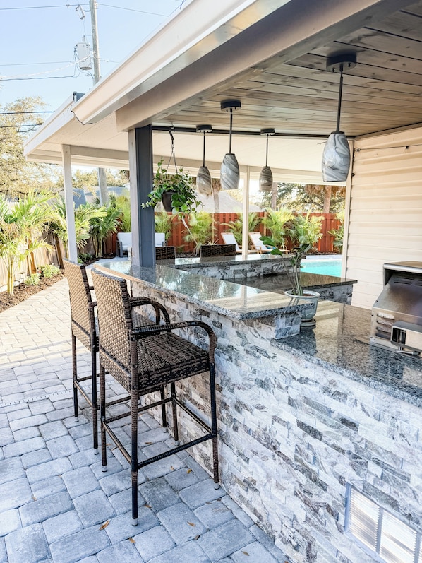 Terrace/patio - Forever Lane Retreat…
A Family Friendly Pool home in Sarasota (Sarasota)